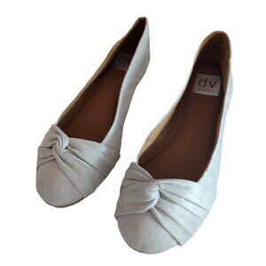 Light Gray Dolce Vita Villy flats with twist